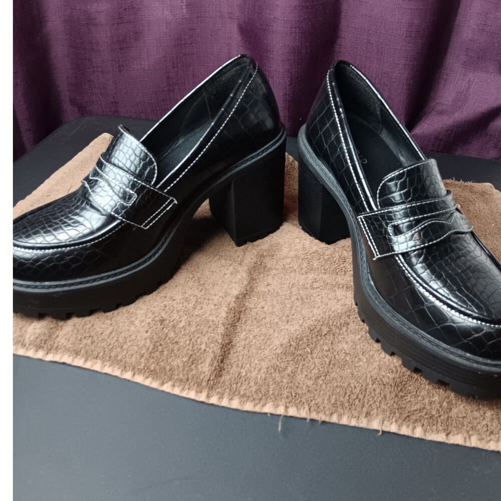 Torrid Croco Platform Heeled Loafers Womens 11.5 WW Black Chunky Goth Schoolgirl - Picture 3 of 9